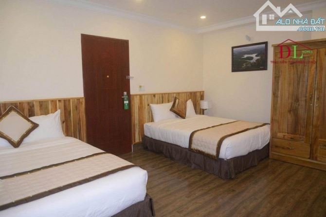 Bán khách sạn mặt tiền Phan Bội Châu Phường 1 Đà Lạt view Hồ Xuân Hương - 4
