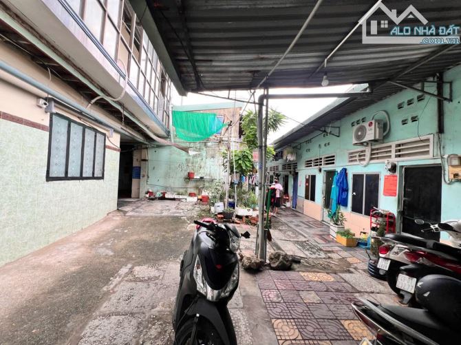 Bán dãy trọ 40 phòng đường Đỗ Xuân Hợp, PLB Q9 ( 18 x 50 ) 915m2 đất - 4