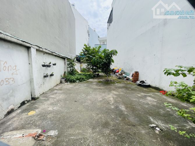 Lô Đất thổ cư đường HIỆP THÀNH 13, Quận 12 - Dt 100m2, ngang 5.6m, hẻm 5m ô tô vào nhà. - 4