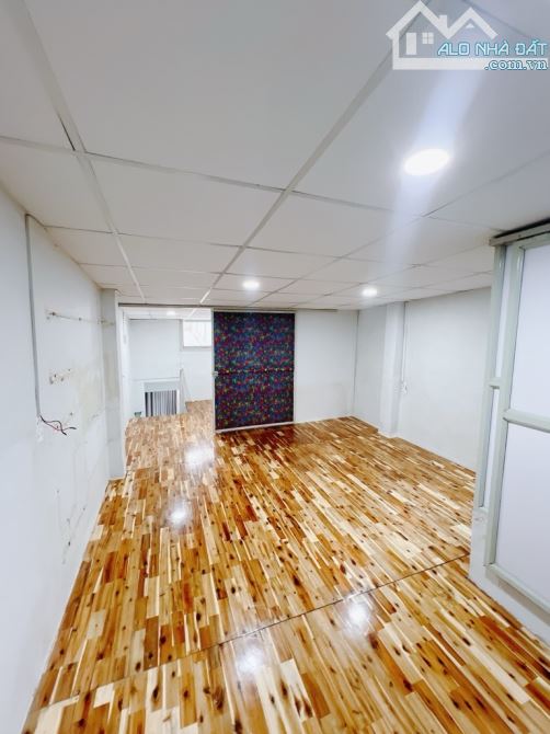 NHÀ MẶT 💵 ĐƯỜNG SỐ Q4 - 73,4m2 - 3 TẦNG BTCT . ĐƯỜNG 6m XE 7 CHỔ VÔ TƯ RA VÀO - 4