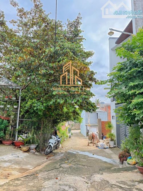 BÁN NHÀ ĐẸP HẺM AN DƯƠNG VƯƠNG - DT:10x22m - HƯỚNG:ĐÔNG - GIÁ:4,689 TỶ - 4