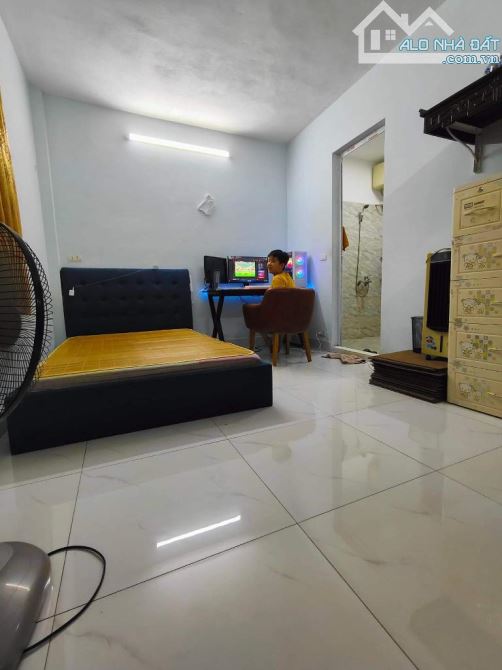 BÁN NHÀ 4 TẦNG DÂN XÂY – GẦN PHỐ MINH KHAI – NGÕ THÔNG RỘNG – GIÁ CHỈ 6.25 TỶ - 4