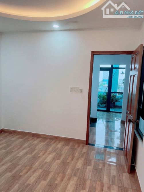 CHDV siêu lợi nhuận 816tr- 11PN-Hoàng Hoa Thám-104m2 ngang 6.2m-4 tầng-chỉ 14tỷ TL - 4