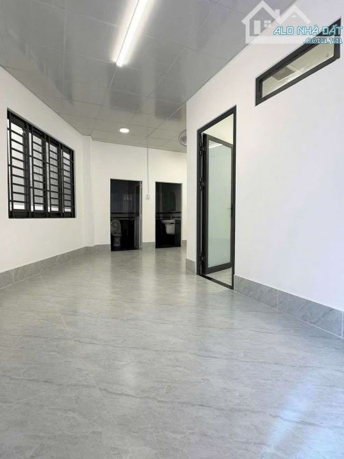 Bán nhà 1 lầu có sân rộng hẻm Phạm Thị Minh Khai - 5