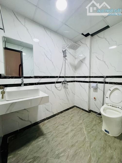 BÁN NHÀ PHỐ THẠCH BÀN NGÕ THẲNG TẮP 5 TỶ 35m 5 TẦNG MT 4m Ô TÔ KINH DOANH MỚI TINH - 5