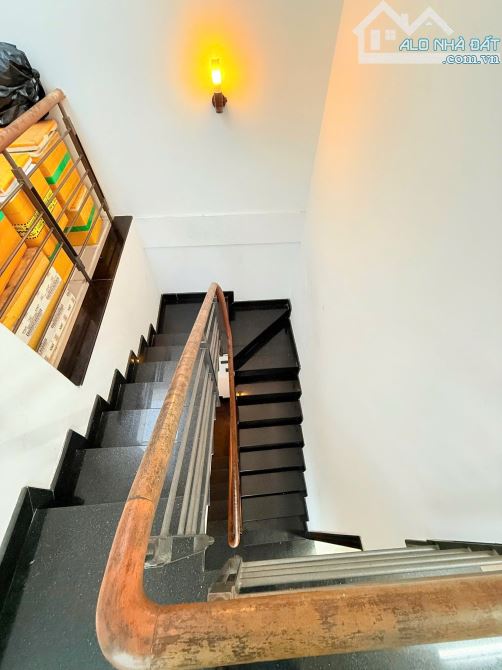 Nhà bán: đường cách mạng tháng tám. Q Tân Bình. DTSD 62m2. Giá 13,9 tỷ - 5