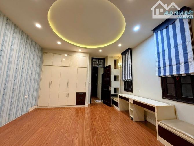 BÁN CĂN NHÀ CỰC ĐẸP  – LÔ GÓC PHÂN LÔ – VỈA HÈ – Ô TÔ TRÁNH – THANH XUÂN 95M 2X TỶ - 5