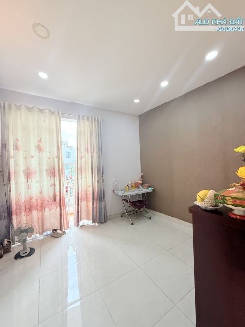 Nhà Đẹp 3 Tầng, Phạm Thế Hiển, P6.Q8, 46M2, 4PN, chỉ 5 tỷ - 5