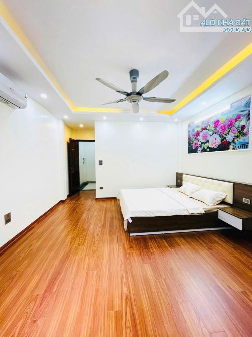Siêu phẩm Minh Khai - 45 M - Ngõ thông - Sát ô tô - Full nội thất - Giá mềm. - 5