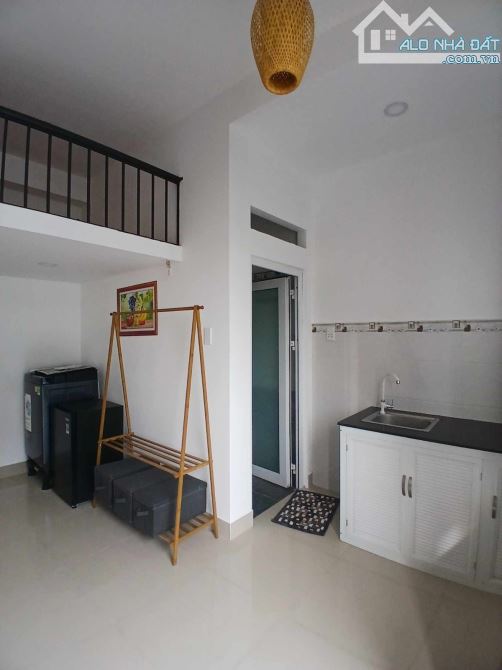 CHDV 6 TẦNG THANG MÁY 135m2 - 16 PHÒNG THU NHẬP HƠN 100TR/THÁNG - 5