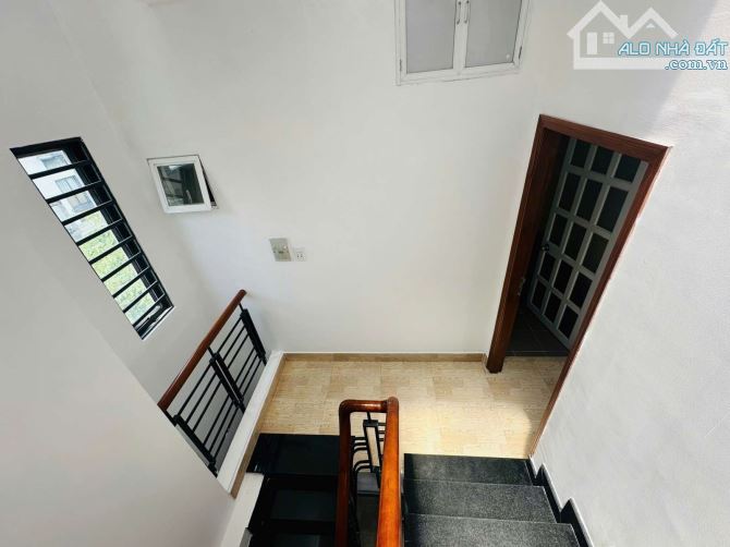 GIÁ TỐT 9 TỶ - BÁN NHÀ BÌNH THẠNH - HXH SÁT MT PHAN VĂN TRỊ - 5 TẦNG (4x14) 7PN 8WC - 5