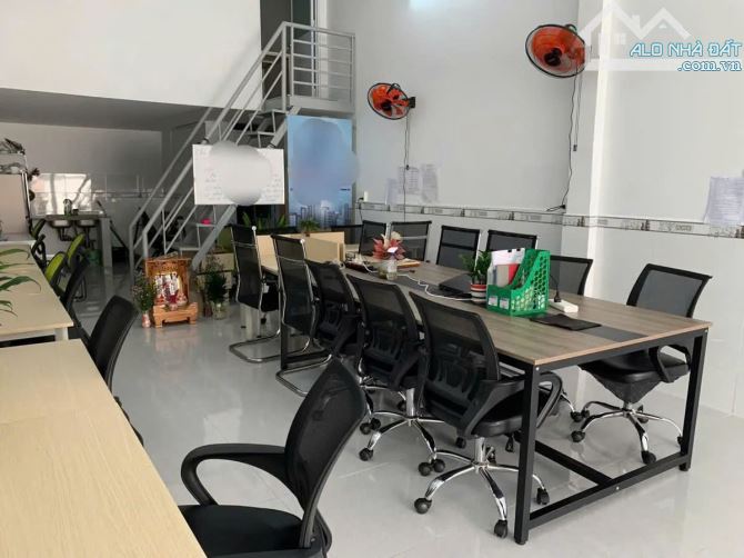 hẻm xe tải đường Lê Sát, 71m2, 4.2x17, tiện ở, xây mới hoặc đầu tư, giá tốt - 5