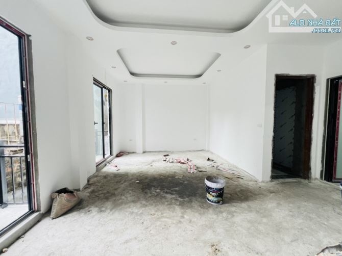 VĂN CHƯƠNG 45M² – MẶT TIỀN 5M – 6 TẦNG THANG MÁY – GẦN PHỐ – GIÁ 13.8 TỶ - 5