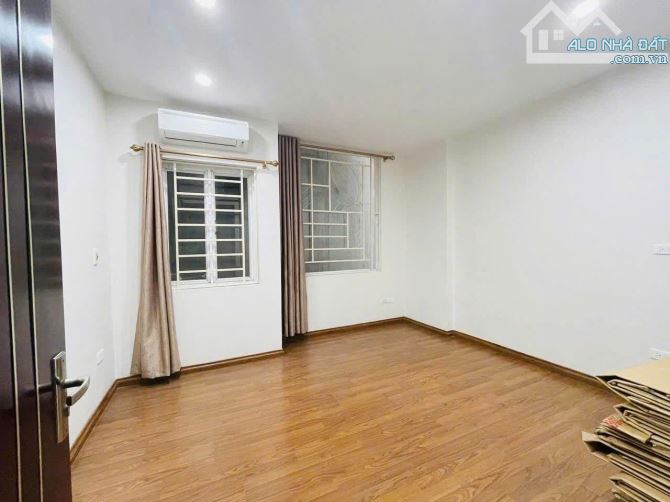 Nhà đẹp phân lô Nguyên Hồng 5m ra ô tô 40m ra mặt phố sổ vuông 4T 45m2 đủ nội thất ở luôn - 6