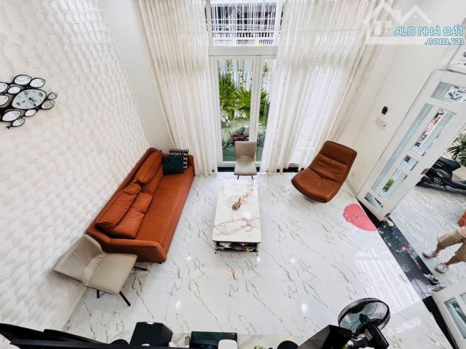 Bán nhà đầy đủ nội thất nằm gần Chợ Vĩnh Hải, gần Trường học, gần Biển Nha Trang - 6