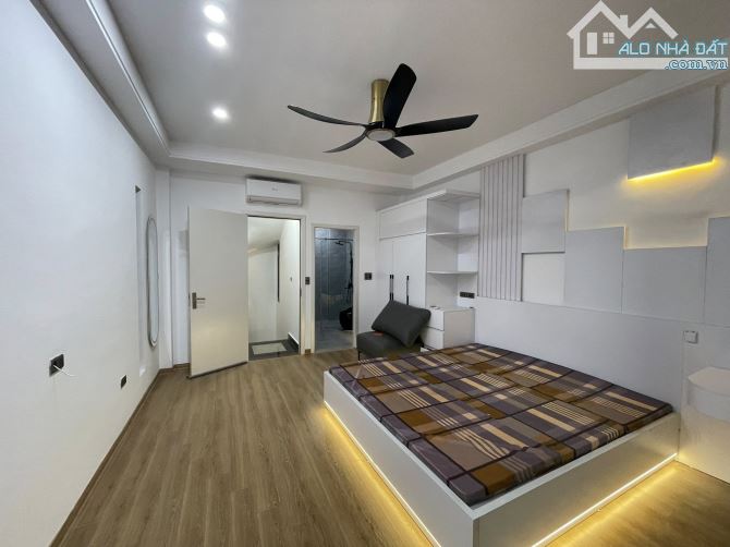 Lô góc duy nhất nhà 5 tầng, 41m, ở sướng, gần hồ Đầm Hồng, Bùi Xương Trạch - 6