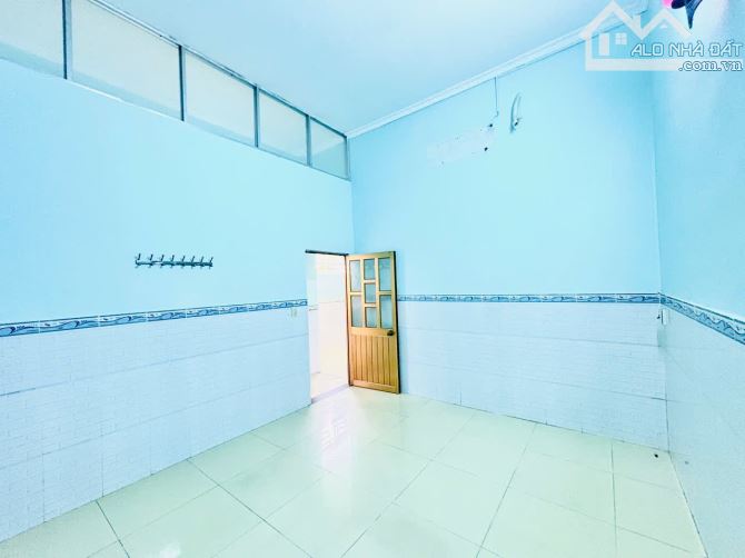 Bán Nhà Hóc Môn 2 Mặt Tiền - 78M2 (5,5x 14m ) - 2Tầng - HXH Thông-  Chỉ 3.1Tỷ. - 6