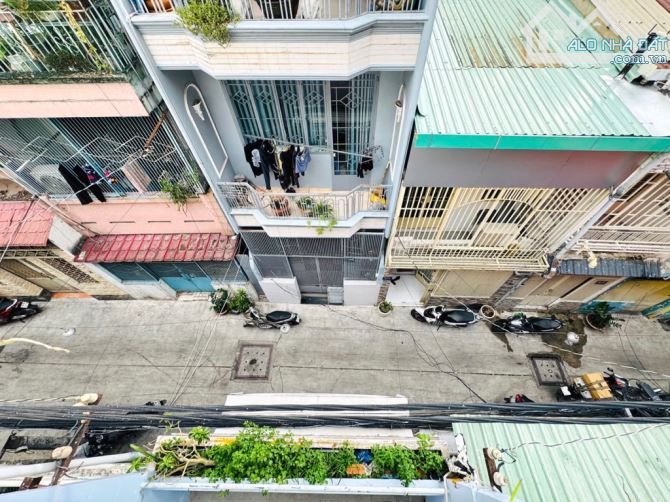 HXH 3 THÁNG 2 QUẬN 10 10M RA MẶT TIỀN DT: 44M2- 8 TỶ 8 - 6