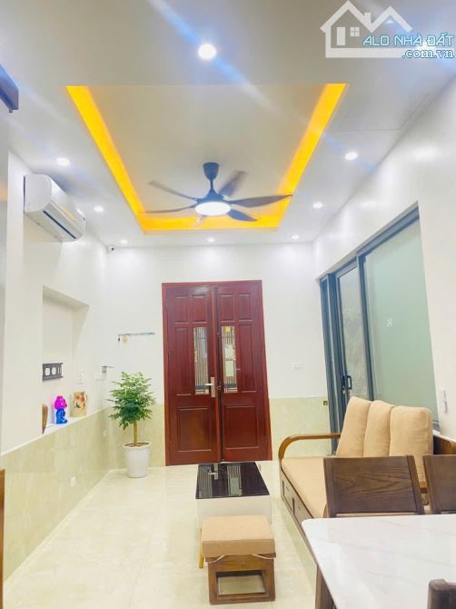 BÁN NHÀ NGÕ RỘNG PHỐ HÀO NAM, GẦN PHỐ, NHÀ ĐẸP, FULL NỘI THẤT, GIÁ 9,45 TỶ. - 7