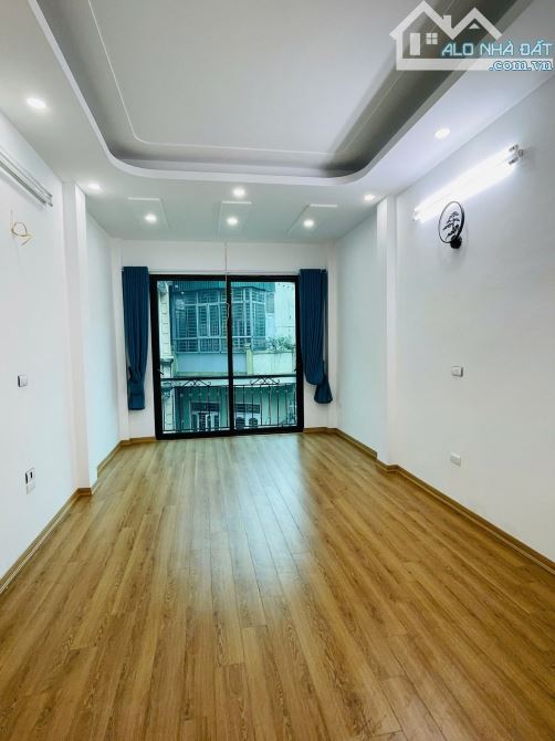 Chính chủ bán nhà 7 tầng, thang máy,  62m, ở sướng, view hồ, Linh Quang - 7