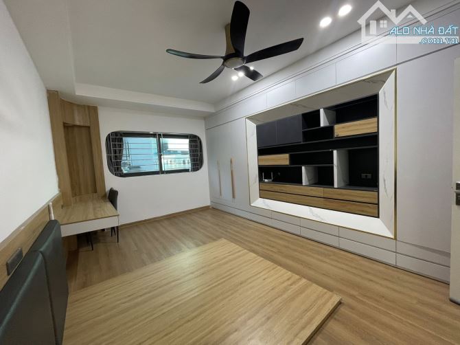 Lô góc duy nhất nhà 5 tầng, 41m, ở sướng, gần hồ Đầm Hồng, Bùi Xương Trạch - 7