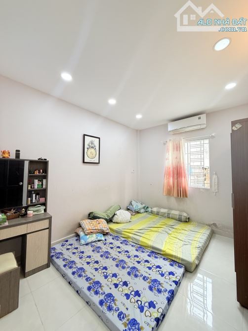 Nhà Đẹp 3 Tầng, Phạm Thế Hiển, P6.Q8, 46M2, 4PN, chỉ 5 tỷ - 7