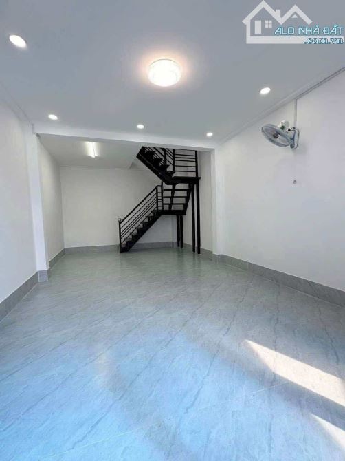 Bán nhà 1 lầu có sân rộng hẻm Phạm Thị Minh Khai - 8
