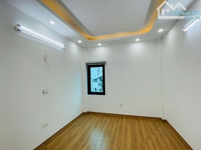 Chính chủ bán nhà 7 tầng, thang máy,  62m, ở sướng, view hồ, Linh Quang - 8