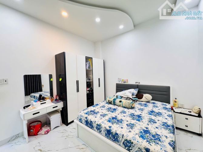 Bán nhà đầy đủ nội thất nằm gần Chợ Vĩnh Hải, gần Trường học, gần Biển Nha Trang - 8