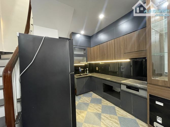 Lô góc duy nhất nhà 5 tầng, 41m, ở sướng, gần hồ Đầm Hồng, Bùi Xương Trạch - 8