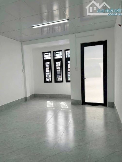 Bán nhà 1 lầu có sân rộng hẻm Phạm Thị Minh Khai - 9
