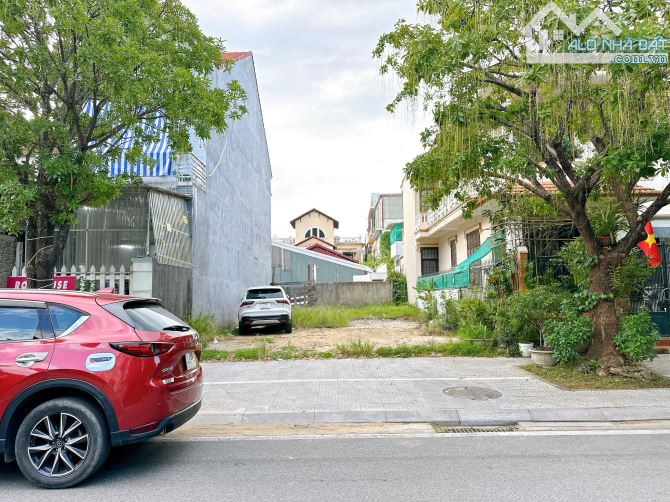 Bán đất 156,8m2 mặt tiền đường Hoàng Văn Thụ, KQH Kiểm Huệ, P. Xuân Phú, trung tâm TP Huế