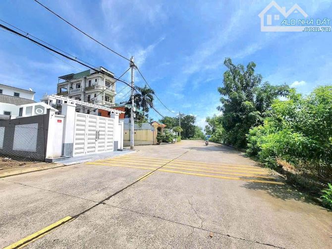 Bán đất đường Thạnh Lộc 37, Quận 12 - Gần ủy ban phường Thạnh Lộc dt 18x20m giá 7,5 tỷ