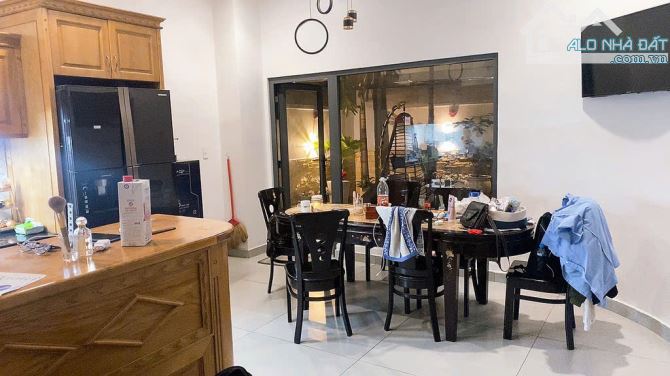 NHÀ ĐẸP MẶT TIỀN, SỔ VUÔNG ĐẸP - BÀU CÁT - 4x19 (76m2), 4 TẦNG - 12.x TỶ