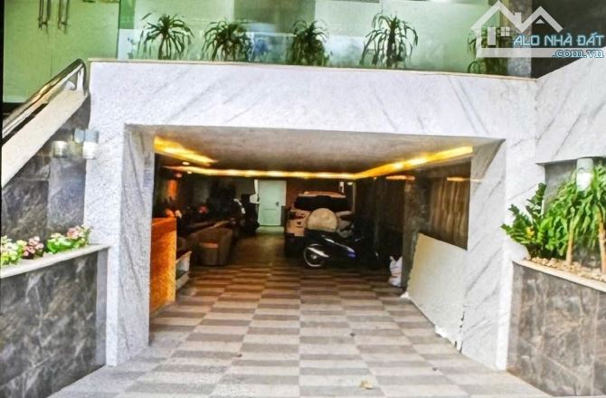 KHƯƠNG ĐÌNH - TOÀ HOTEL MẶT PHỐ 150m2, 8 tầng TM, mặt tiền 6.4m - Dòng tiền đỉnh - Giá tốt