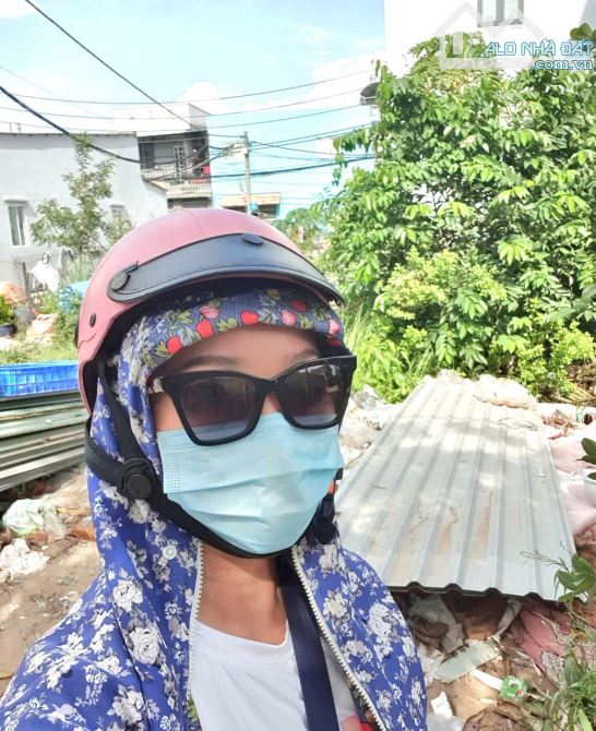 ĐẤT LÔ GÓC 2 MẶT HXT LÊ VĂN LƯƠNG, PHƯỚC KIỂN, KO QH, 9Mx11M, 4.2 TỶ
