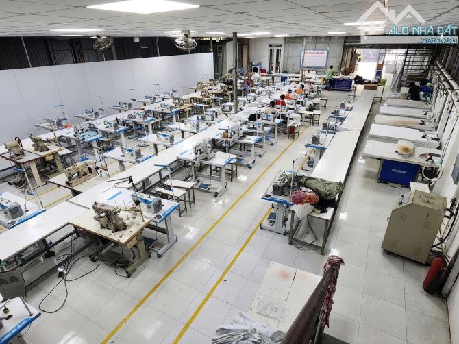 Cho thuê xưởng may 3000m2 gần kcn quang minh
