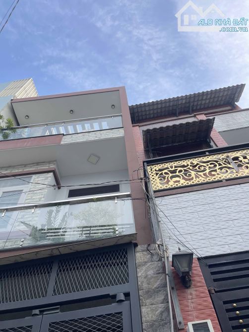 Bán Nhà 3 Tầng Bình Chiểu – 68m² vuông vức – Hẻm Ô Tô – Chỉ 5.06 Tỷ Gần khu Khiết Tâm