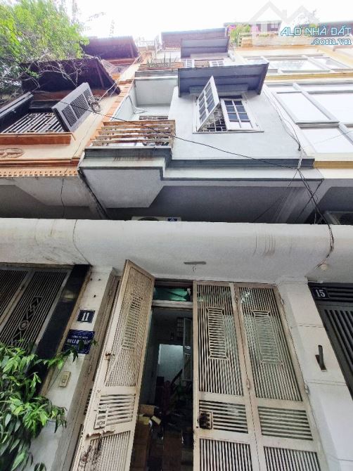 Lý Nam Đế NGÕ RỘNG Ô TÔ ĐỖ CẠNH NHÀ – 4 tầng 48m chỉ 11.6 tỷ - KINH DOANH DÒNG TIỀN ỔN ĐỊN