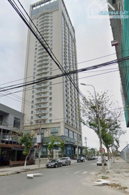 VILLA SIÊU ĐẸP 5 TẦNG SÁT BIỂN SƠN TRÀ DTSD 830M NGANG 10M