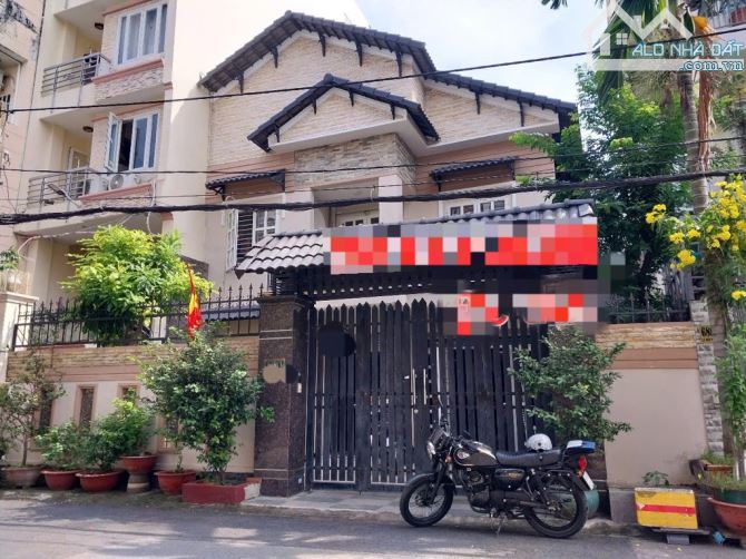 Bán Biệt Thự - DT 210m² , Phường 15 , Gò Vấp.