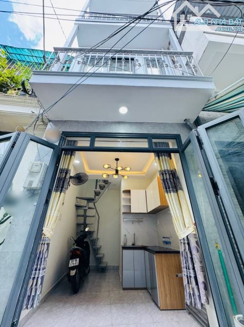 Bán nhà 3 tầng HXH, SHR, ngang gần 3m, Bùi Quang Là, Phương 12, Gò Vấp.giá nhỉnh 1 tỷ