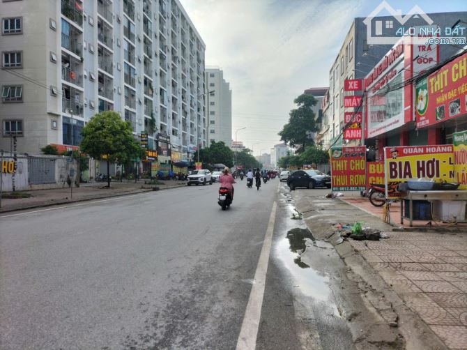 BÁN ĐẤT TRỤC CHÍNH ĐA CẤU, NAM SƠN. BN. VỊ TRÍ KINH DOANH BẬC NHẤT. DT 180M2 MT 9M