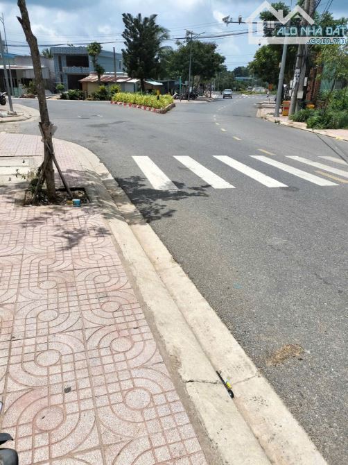 TOÀ NHÀ MẶT PHỐ PHAN CHU TRINH – CÔN ĐẢO – 250M2, 4T – THANG MÁY, VỈA HÈ – CHỈ 2x TỶ