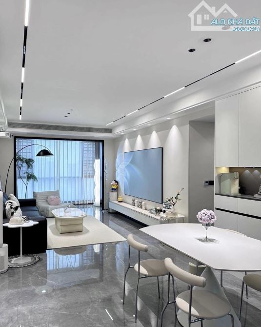 bán căn hộ golden park - 95m2- 3 phòng ngủ- nhìn công viên cầu giấy- bán 9 tỉ