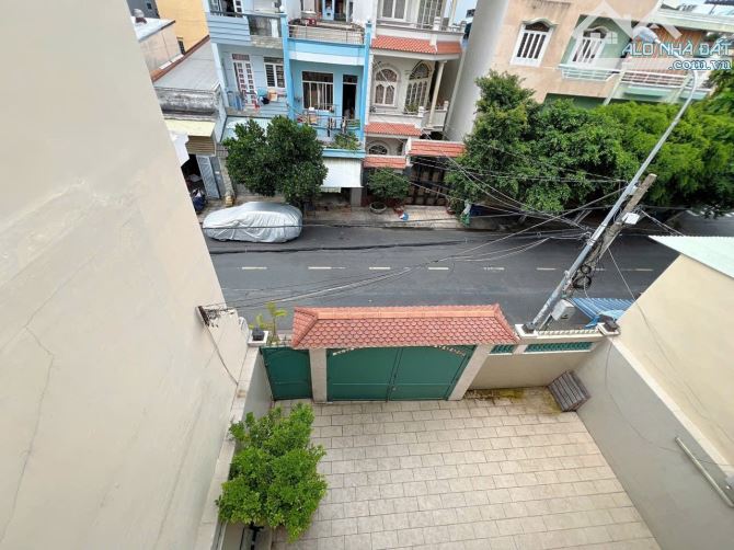Hạ 6 Tỷ - Mặt Tiền Dương Khuê, Gần Lũy Bán Bích - 240M - Ngang 10M