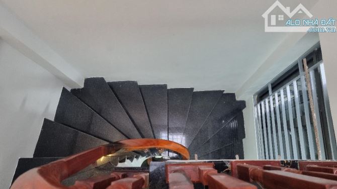Bán nhà phố trương định 41m2 5 tầng xây mới – Gần ô tô - giá 6.1 tỷ