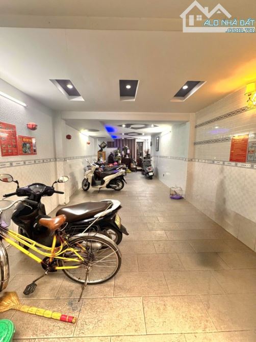 Bán nhà hẻm ô tô tránh Tô Hiến Thành, Quận 10, 88m2, 3 tầng, kinh doanh, chỉ 13 tỷ X