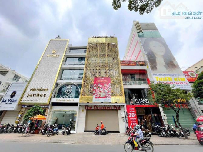 Bán Gấp Nhà Vị Trí Vàng Mặt Tiền Nguyễn Trãi, P. Bến Thành - HĐT 12000$ - Giá Sốc 152 tỷ.