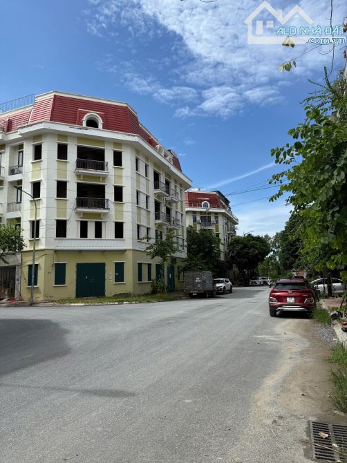 Lô Góc KĐT Mậu Lương Vỉa Hè Ô Tô Đỗ Gần Đường 25m Kinh Doanh View Đẹp 72m 17.5 Tỷ